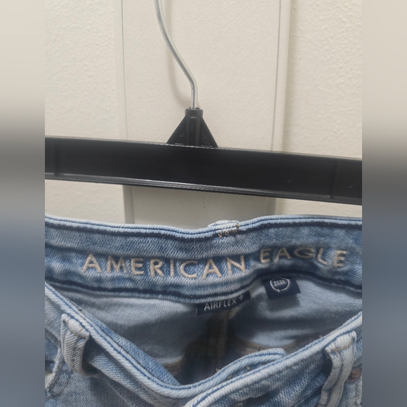 American Eagle Outfitters Light Blue Denim Jeans - Picture 5 of 13
